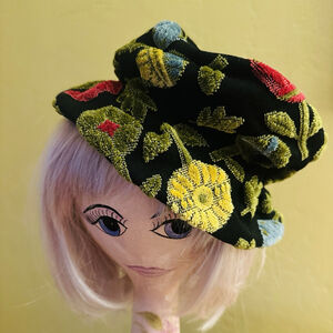 SUZI B Vintage Mod Flower Hat Disco 1960’s